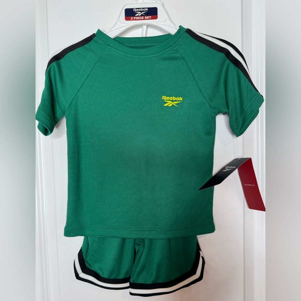 Reebok size 5 two piece athletic shirt and matching shorts set